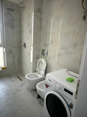 🏠 Jepet Apartament 1+1 me Qira te Ish – Fusha e Aviacionit, Tiranë