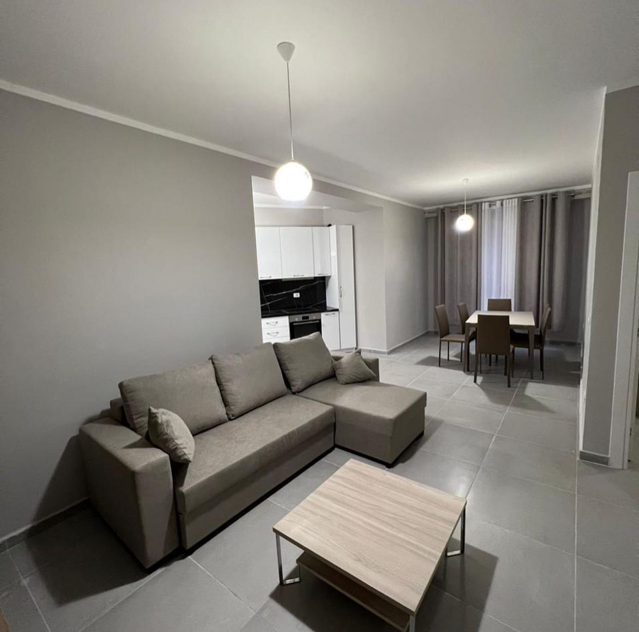 🏡 Jepet Apartament 1+1 me Qera te Fusha e Aviacionit, Tiranë