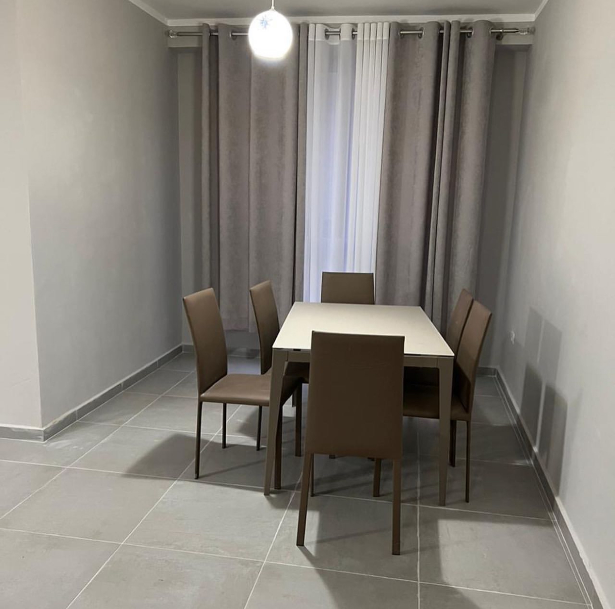 🏡 Jepet Apartament 1+1 me Qera te Fusha e Aviacionit, Tiranë