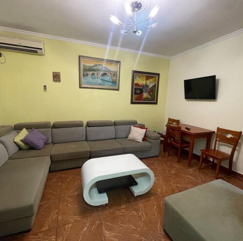 🏡 Jepet Apartament 2+1 me Qera pranë Liceut Artistik, Rruga e Elbasanit, Tiranë