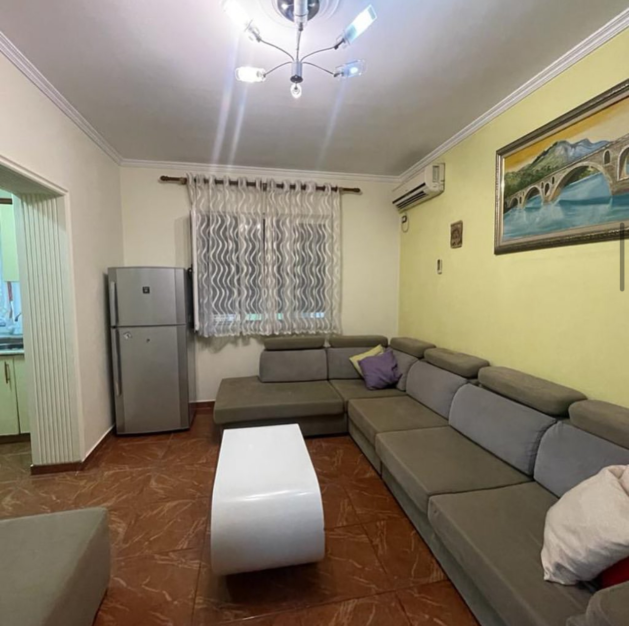 🏡 Jepet Apartament 2+1 me Qera pranë Liceut Artistik, Rruga e Elbasanit, Tiranë