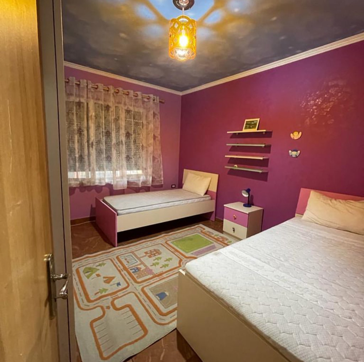 🏡 Jepet Apartament 2+1 me Qera pranë Liceut Artistik, Rruga e Elbasanit, Tiranë