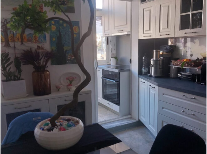 🏡 Shitet Apartament 2+1 te Fusha e Ali Demit, Tiranë