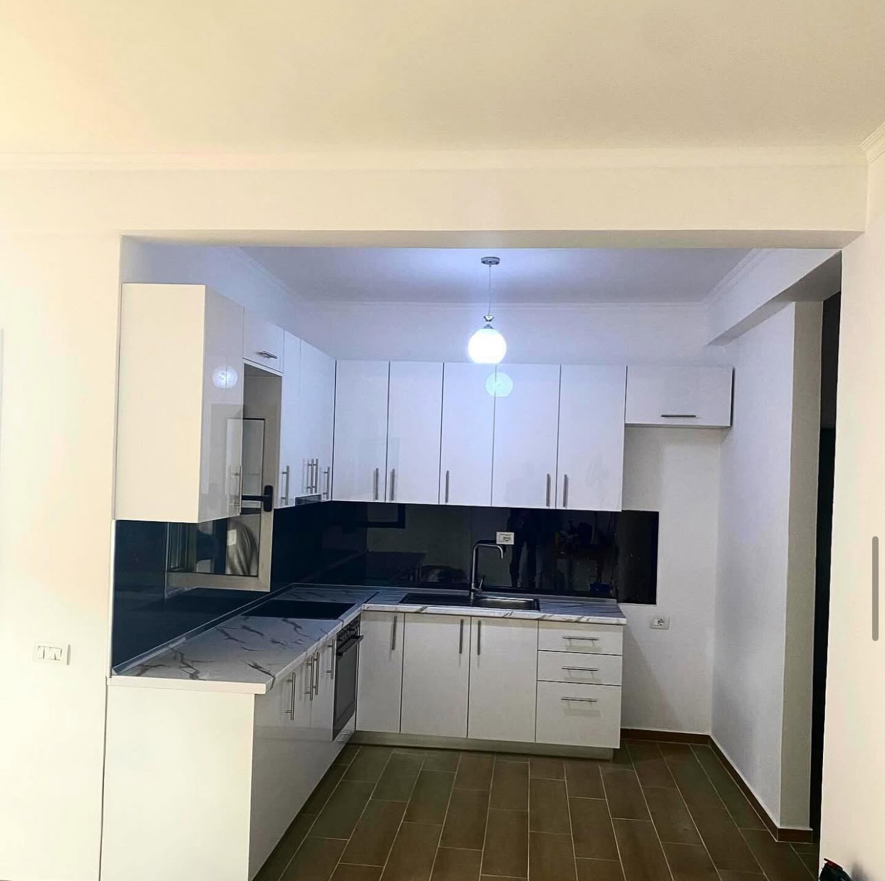 🏡 Jepet Apartament 2+1 me Qera në Fund të Bulevardit të Ri, Tiranë