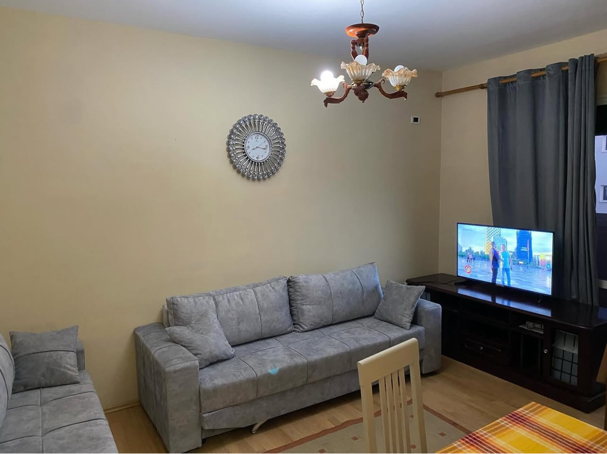 🏡 Jepet Apartament 1+1 me Qera te Ambasada Amerikane, Tiranë