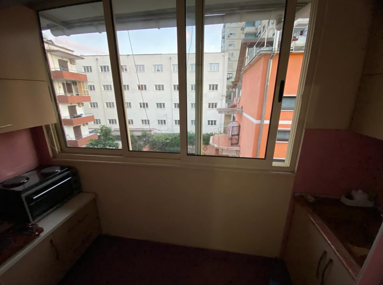 🏡 Jepet Apartament 1+1 me Qera te Ambasada Amerikane, Tiranë