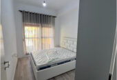 🏠 Jepët Apartament 1+1 me Qera mbi Fushën e Ali Demit, te Mangalem 21, Tiranë