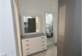 🏠 Jepët Apartament 1+1 me Qera mbi Fushën e Ali Demit, te Mangalem 21, Tiranë