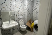 🏠 Jepët Apartament 1+1 me Qera mbi Fushën e Ali Demit, te Mangalem 21, Tiranë