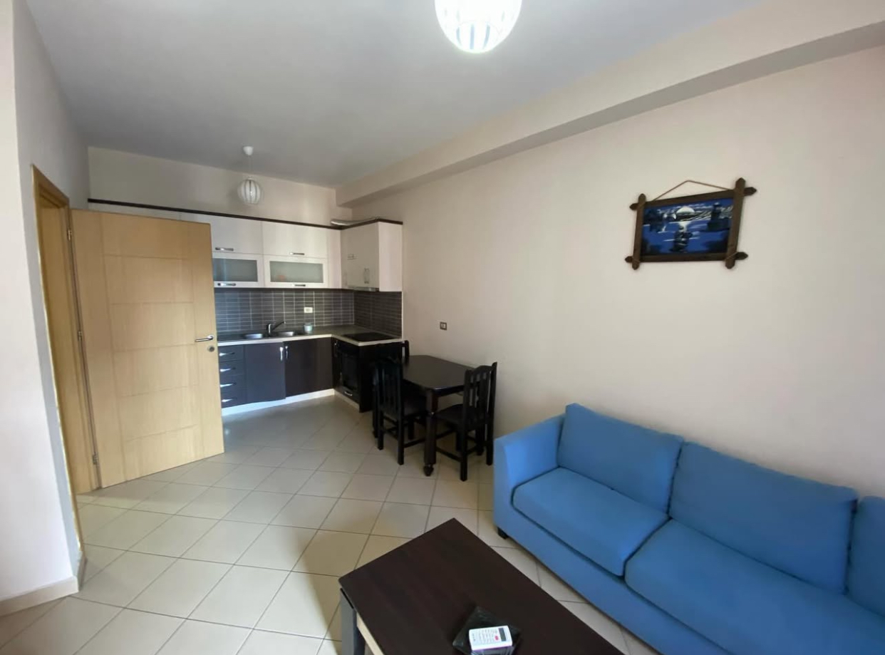 🏠 Jepet Apartament 2+1 me Qira në Astir, Tiranë