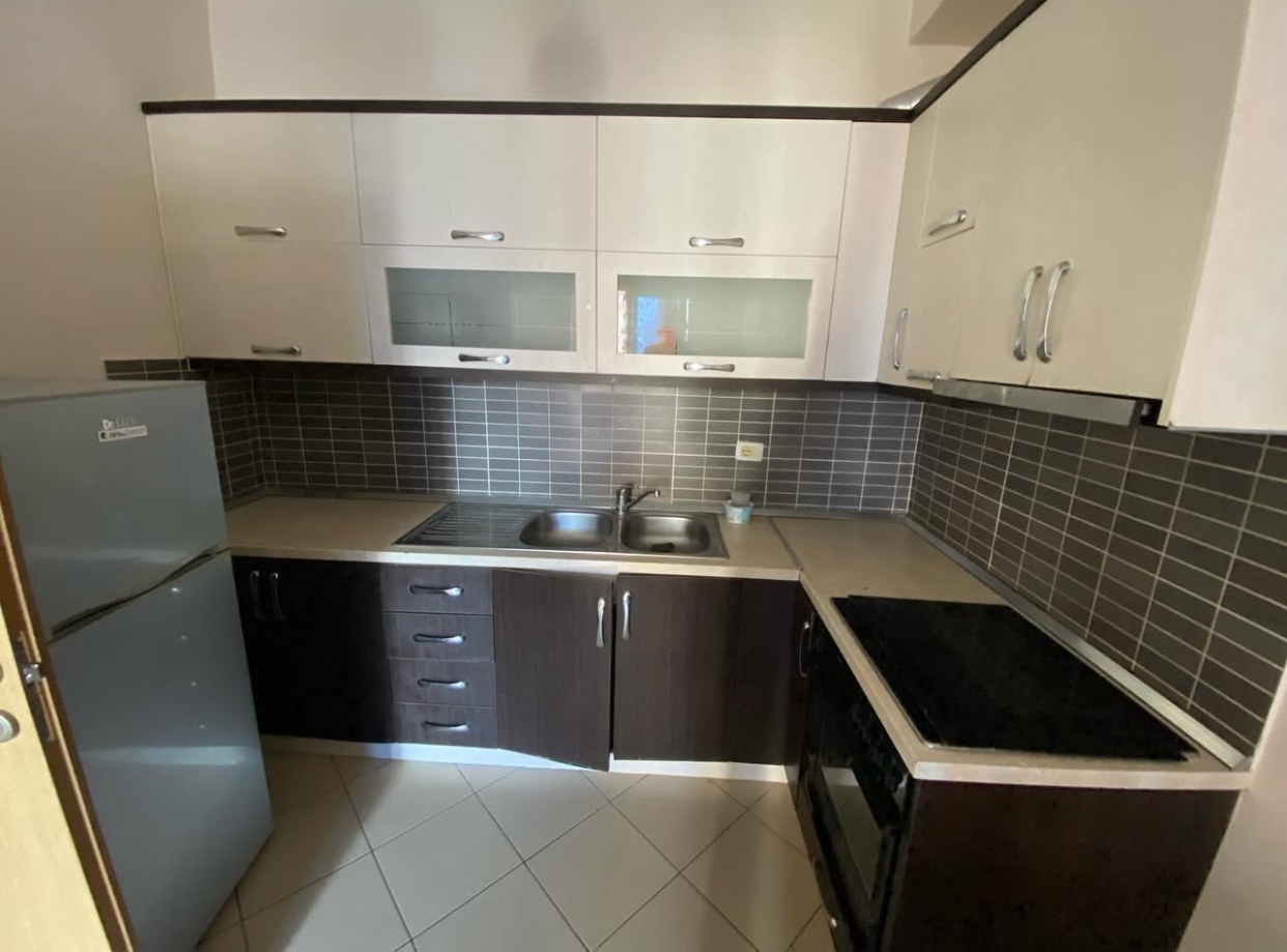 🏠 Jepet Apartament 2+1 me Qira në Astir, Tiranë