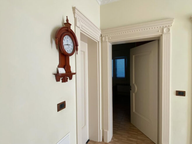 🏡 Jepet Apartament 2+1 te Kompleksi Grand, Ish-Tregu Elektrik, Tiranë