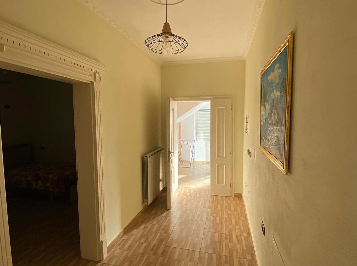 🏡 Jepet Apartament 2+1 te Kompleksi Grand, Ish-Tregu Elektrik, Tiranë