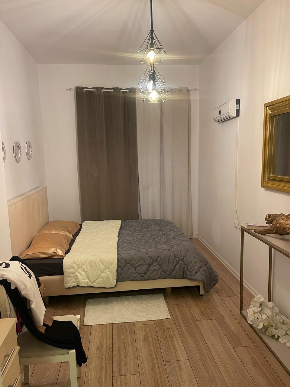 🏠 Jepët Apartament 1+1 me Qera mbi Fushën Ali Demit, (Mangalem 21) Tiranë
