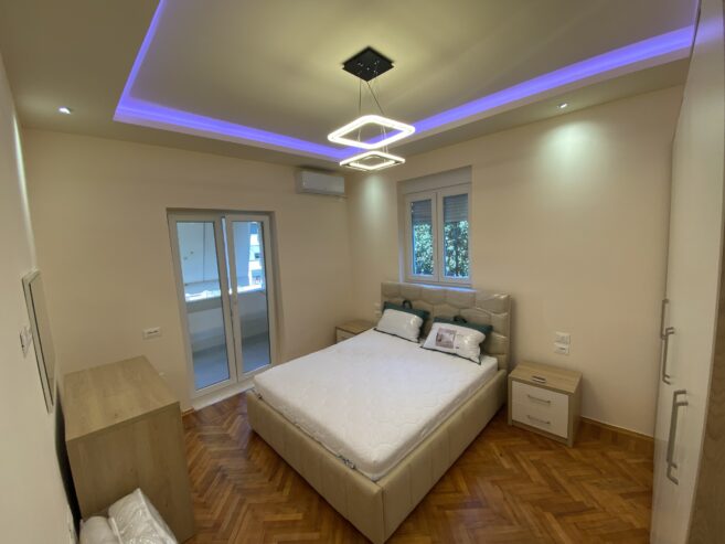 🏡 Jepet Apartament 2+1 me Qera te Medreseja, Tiranë