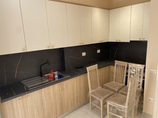 🏡 Jepet Apartament 2+1 me Qera te Medreseja, Tiranë