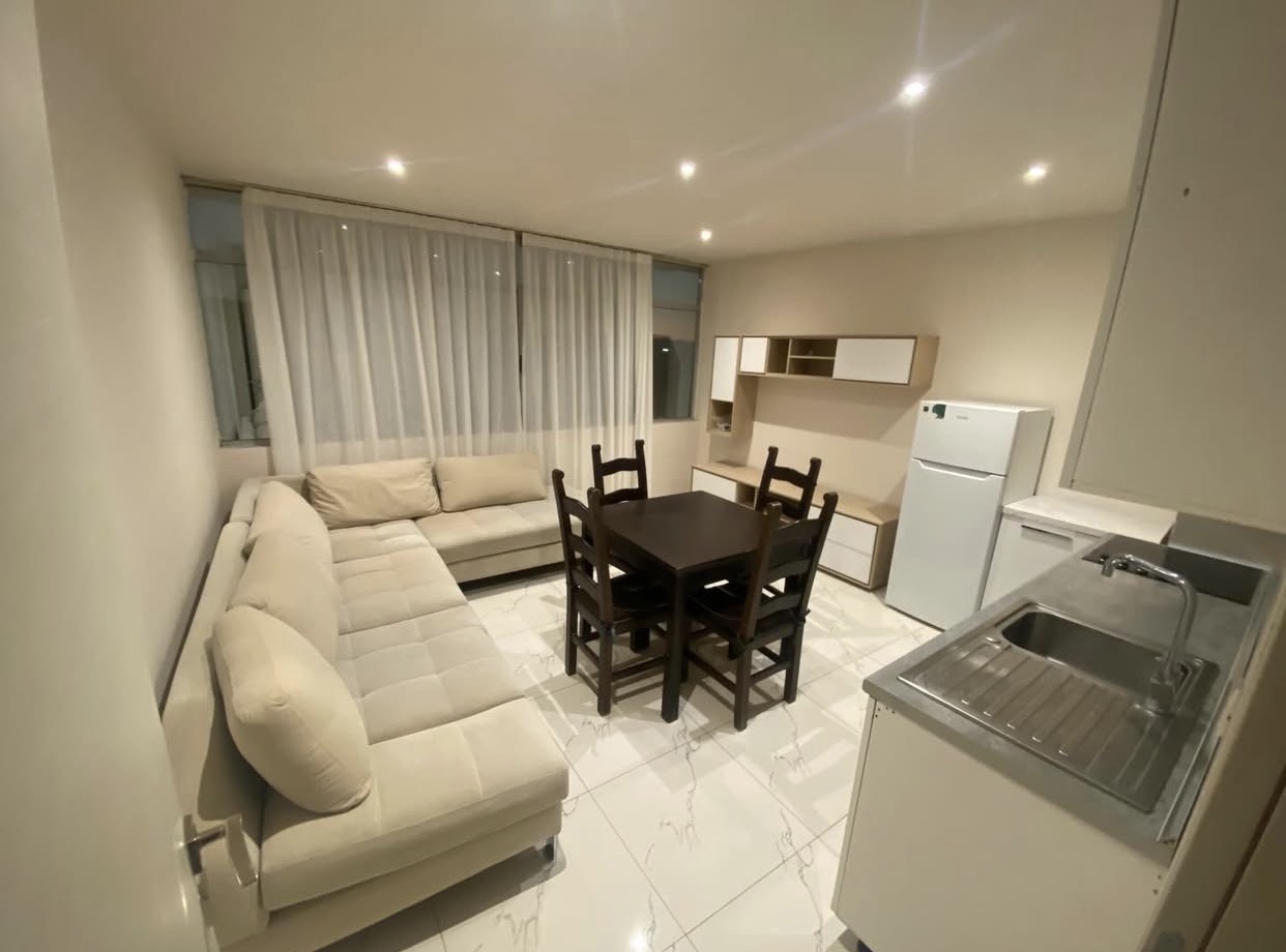 🏠 Jepet Apartament 2+1 me Qira te ish-Tregu Elektrik, Tiranë