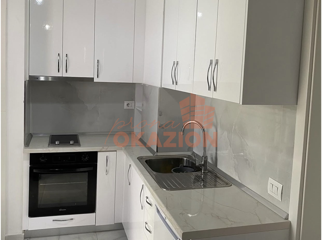 🏠 Jepët Apartament 1+1 me Qera mbi Fushën Ali Demit, Mangalem 21, Tiranë