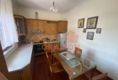 🏠 Jepet me qira apartament 1+1 në Xhamllik, Tiranë