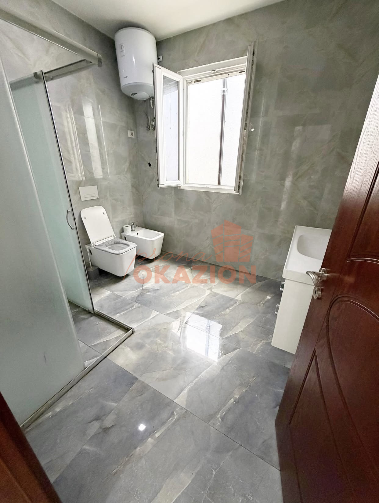 🏠 APARTAMENT 3+1 ME QIRA – MBI FAKULTETIN EKONOMIK, TIRANË